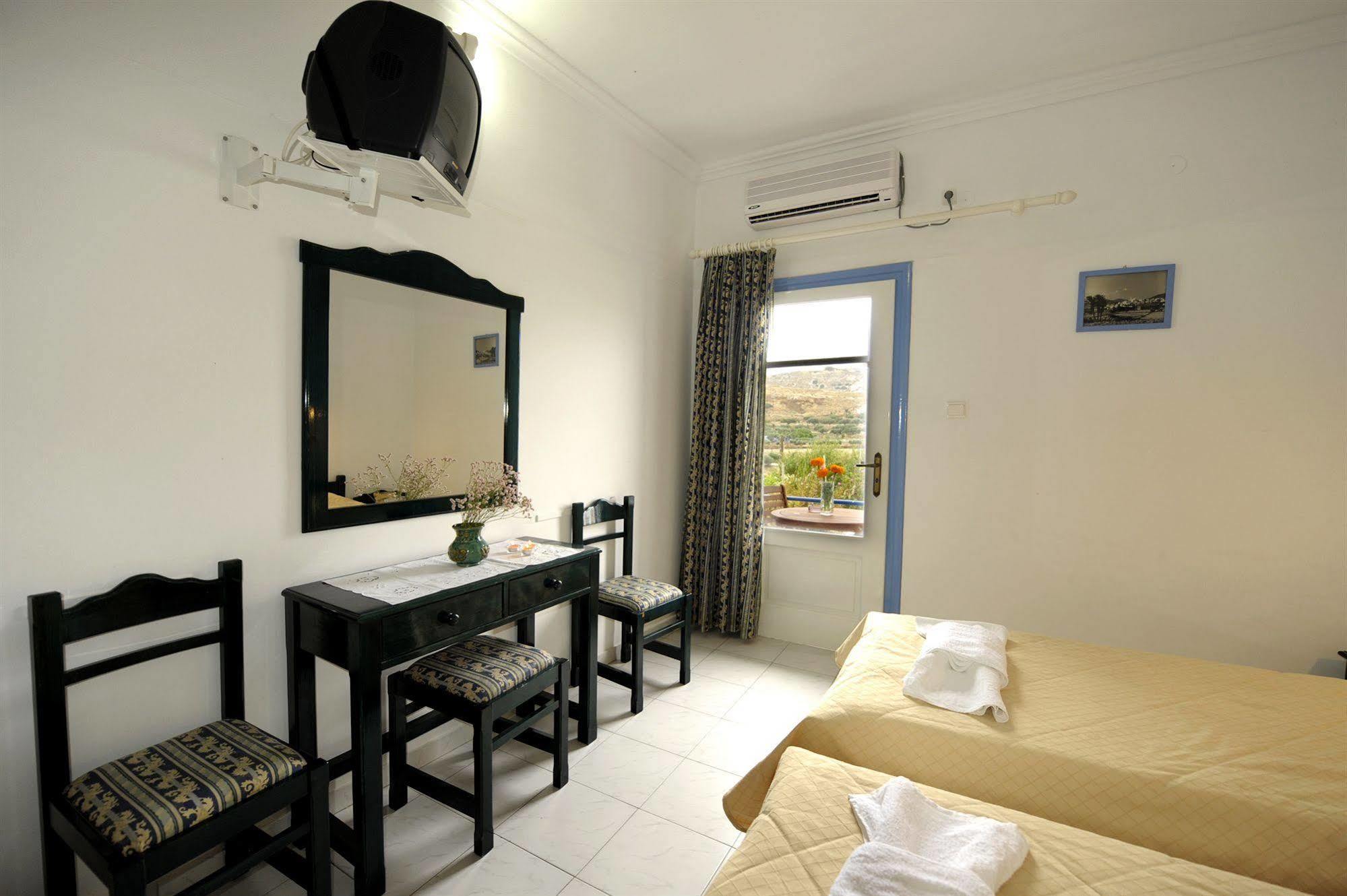 Corali Hotel Adámas Eksteriør bilde